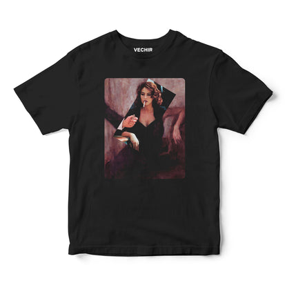 She is | Оверсайз